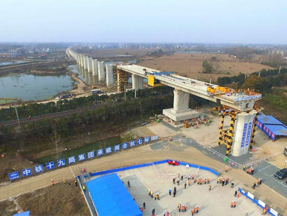 湖南将修建600公里高铁，沿途经过六个城市，预计2025年建成